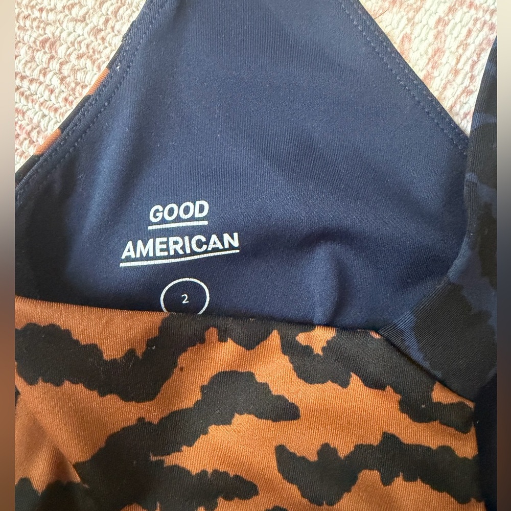 Good American Animal Print WorkOut Set - Top Size 2, Bottoms Size 3 - Picture 5 of 5